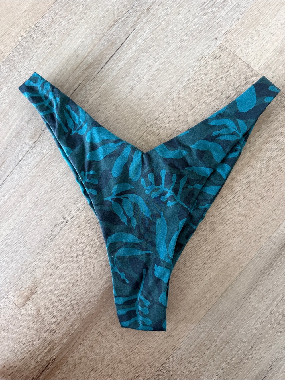 Jessica bottoms in Posidonia